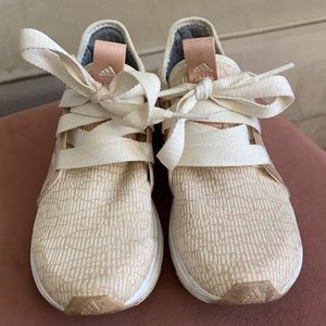 Light pink adidas bounce sneakers